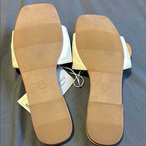 A New Day Women's Beige Slide Sandals - Picture 5 of 5